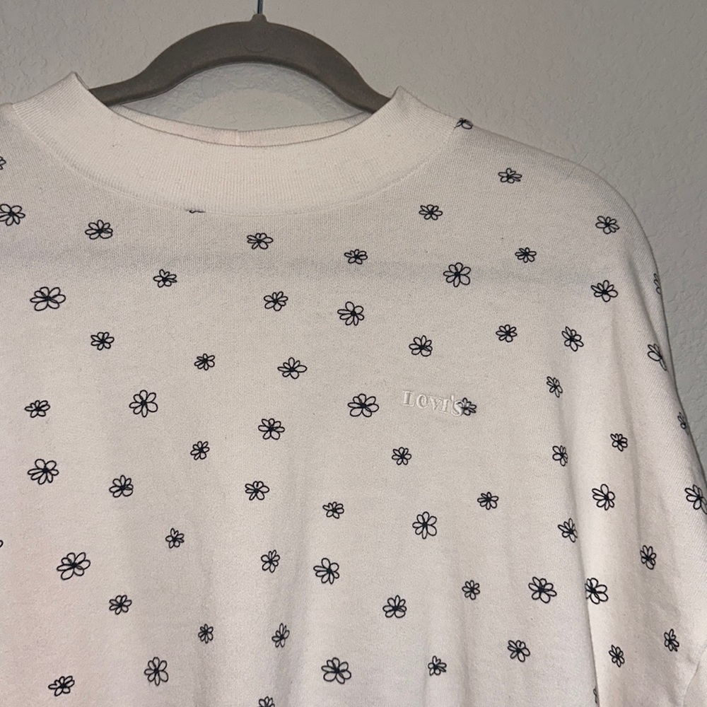 Levi’s pull over